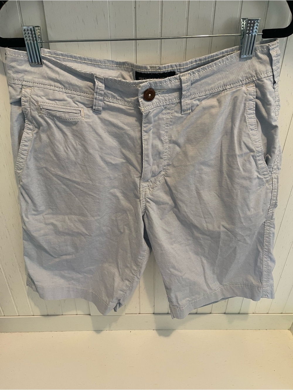 American Eagle Extreme Flex Shorts Men’s 28 Blue White Stripe Chino Casual